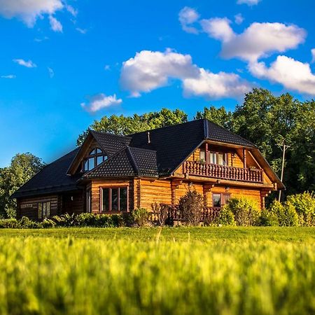 Lielkaibeni Hotel Vecpiebalga Eksteriør billede